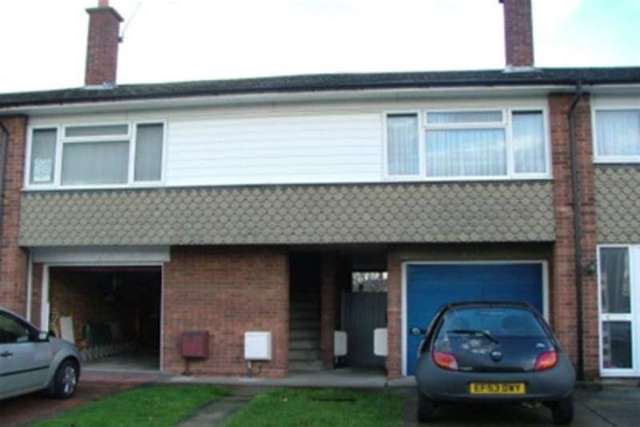  Image of Studio flat to rent in Francis Way Colchester CO4 at Colchester, CO4 3DZ