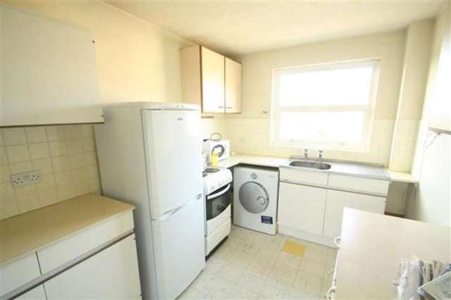  Image of 1 bedroom Flat for sale in Boundary Road Worthing BN11 at West Worthing, BN11 4LU