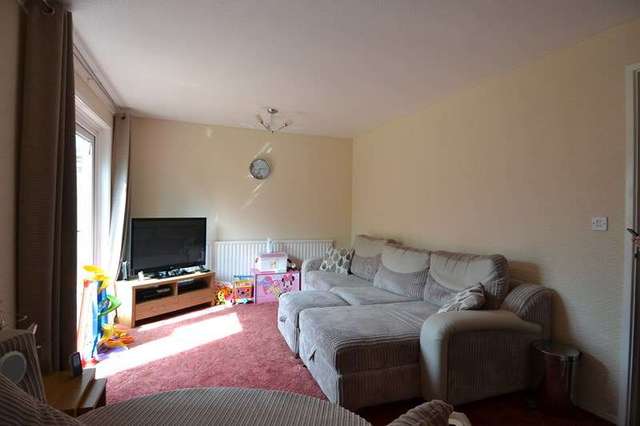  Image of 2 bedroom End of Terrace to rent in Garden Close Rubery Rednal Birmingham B45 at Garden Close Rubery Rednal BIRMINGHAM, B45 0DE