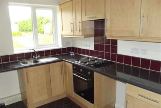  Image of 2 bedroom Bungalow to rent in Gardeners Close Carlton Nottingham NG4 at Nottingham, NG4 3JG
