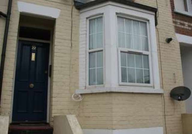  Image of 1 bedroom Apartment to rent in George Street Reading RG1 at Reading Berkshire Reading, RG1 7NT