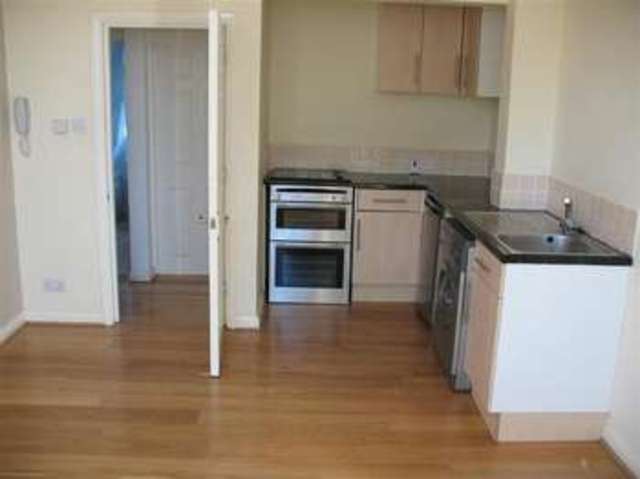  Image of 1 bedroom Apartment to rent in George Street Reading RG1 at Reading Berkshire Reading, RG1 7NT