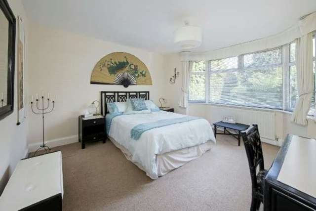  Image of 5 bedroom Detached house for sale in Gibbet Hill Road Coventry CV4 at Gibbet Hill Road  Coventry, CV4 7AJ