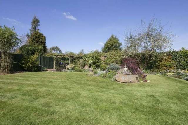 Image of 5 bedroom Detached house for sale in Gibbet Hill Road Coventry CV4 at Gibbet Hill Road  Coventry, CV4 7AJ