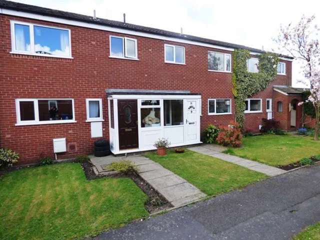 Image of 3 bedroom Terraced house to rent in Glover Close Leyland PR26 at Glover Close  Leyland, PR26 8NL