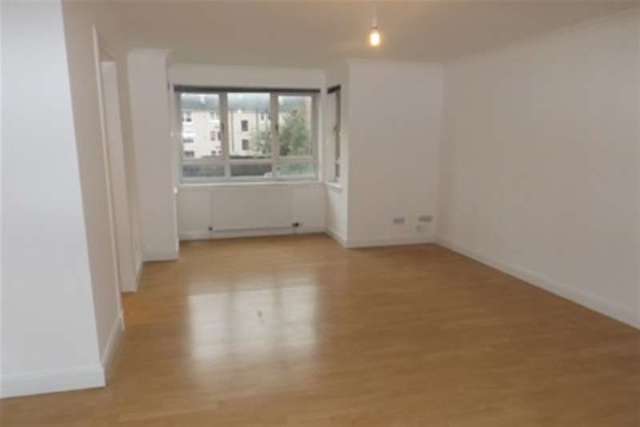  Image of 2 bedroom Flat to rent in Golfhill Drive Dennistoun Glasgow G31 at Glasgow, G31 2NZ