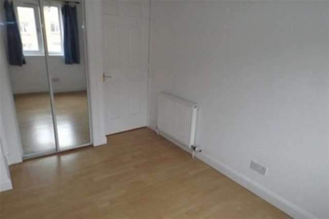  Image of 2 bedroom Flat to rent in Golfhill Drive Dennistoun Glasgow G31 at Glasgow, G31 2NZ