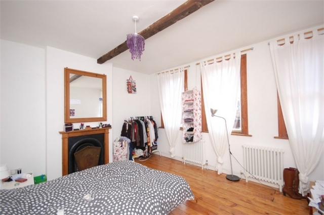  Image of 2 bedroom Flat to rent in Goodson Road London NW10 at Harlesden Harlesden, NW10 9LR