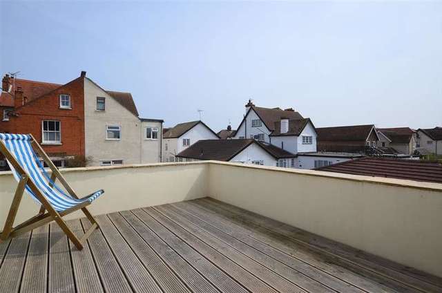  Image of 2 bedroom Maisonette for sale in Gosfield Road Herne Bay CT6 at Herne Bay Kent Herne Bay, CT6 5SD