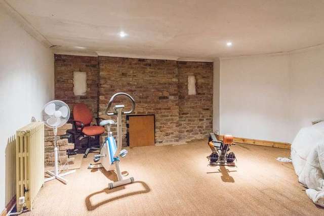  Image of 5 bedroom Detached house for sale in Granville Road Sheffield S2 at Norfolk Park Sheffield Sheffield, S2 2RP