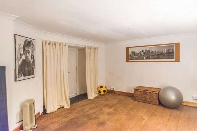  Image of 5 bedroom Detached house for sale in Granville Road Sheffield S2 at Norfolk Park Sheffield Sheffield, S2 2RP