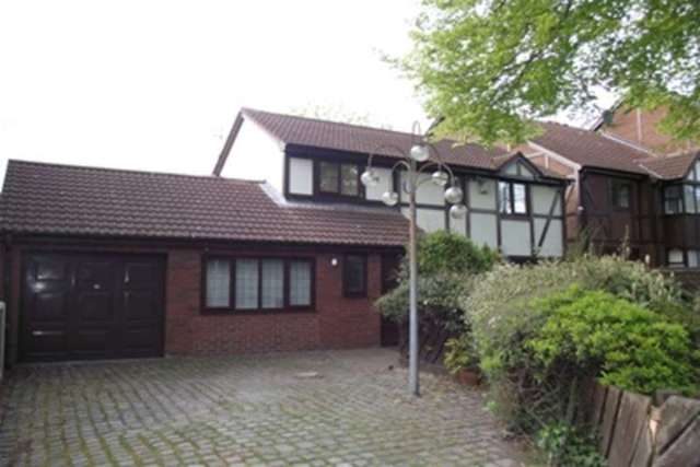  Image of 4 bedroom Detached house to rent in Grassendale Road Garston Liverpool L19 at Liverpool, L19 0NA
