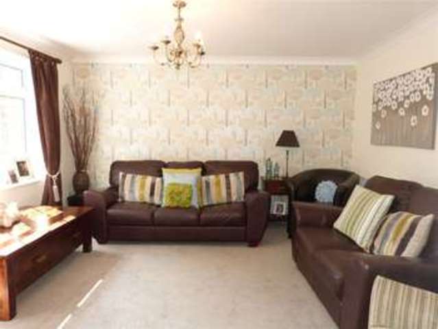  Image of 3 bedroom Terraced house to rent in Greenhow Bracknell RG12 at Bracknell Berkshire Easthampstead, RG12 7RJ