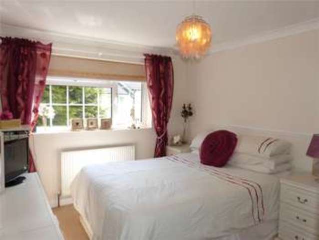  Image of 3 bedroom Terraced house to rent in Greenhow Bracknell RG12 at Bracknell Berkshire Easthampstead, RG12 7RJ