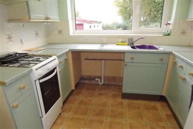  Image of 3 bedroom Detached house to rent in Greenside Avenue Chesterfield S41 at Chesterfield, S41 8SD