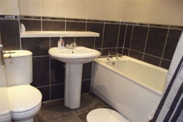  Image of 2 bedroom Flat to rent in Grierson Street Glasgow G33 at Glasgow, G33 2ED