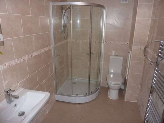  Image of 2 bedroom Flat to rent in Grove Park Toxteth Liverpool L8 at Liverpool, L8 0TL