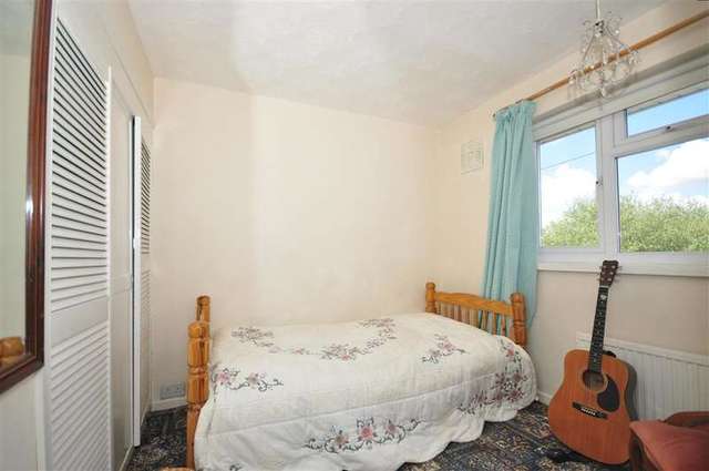  Image of 3 bedroom Terraced house for sale in Hadlow Road Welling DA16 at Welling Kent Welling, DA16 1AX