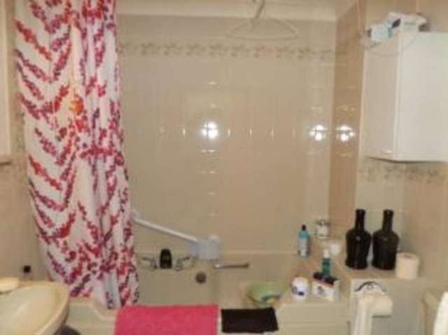  Image of 1 bedroom Retirement Property for sale in Hall Crescent Holland-on-Sea Clacton-on-Sea CO15 at Hall Crescent Holland-on-Sea Holland-on-Sea, CO15 5DA