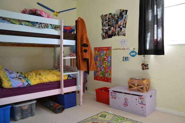  Image of 2 bedroom Flat to rent in Grosvenor Bridge Road Bath BA1 at Hampton House  Bath, BA1 6BE