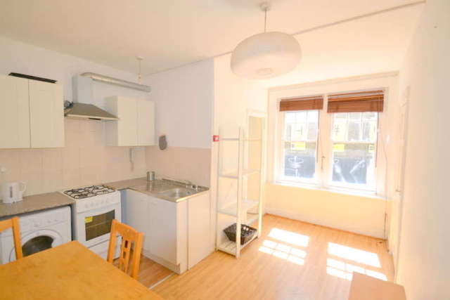  Image of 2 bedroom Flat to rent in Hanbury Street London E1 at Brick Lane  Shoreditch, E1 5JP