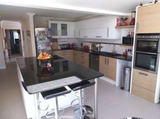  Image of 5 bedroom Detached house to rent in Harbour Road Hayling Island PO11 at Harbour Road  Hayling Island, PO11 0HR