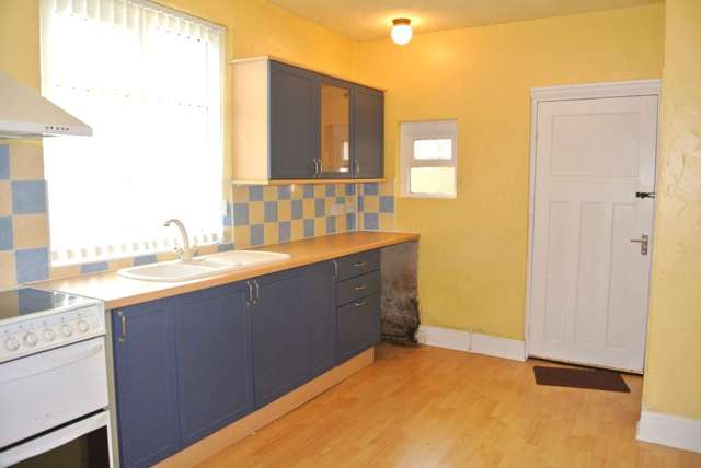  Image of 2 bedroom Semi-Detached house to rent in Harcourt Road Blackpool FY4 at Harcourt Road  Blackpool, FY4 3HW