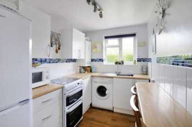  Image of 1 bedroom Flat for sale in Harefield Avenue Worthing BN13 at Harefield Avenue  Worthing, BN13 1DR