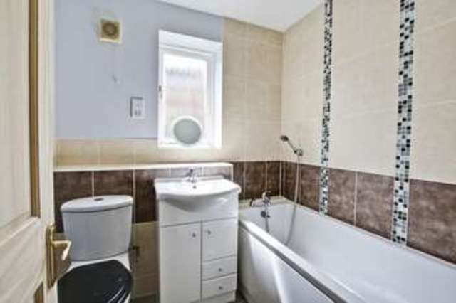  Image of 1 bedroom Flat for sale in Harlinger Street London SE18 at Harlinger Street  Woolwich, SE18 5ST