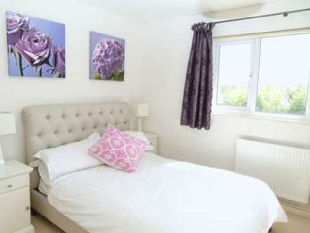  Image of 2 bedroom Terraced house for sale in Harness Way St. Albans AL4 at Harness Way  St Albans, AL4 9HB