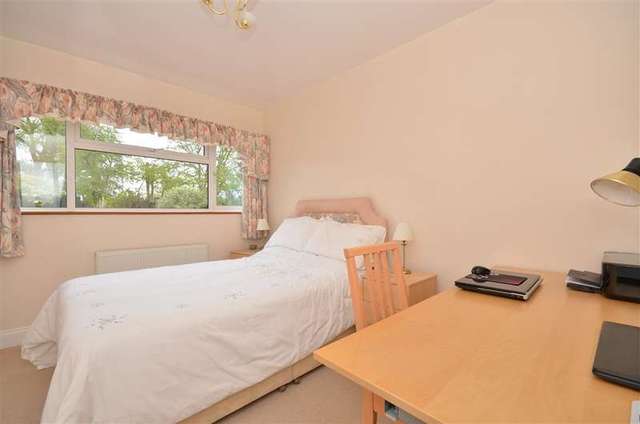  Image of 2 bedroom Bungalow for sale in Hart Plain Avenue Cowplain Waterlooville PO8 at Cowplain Waterlooville Waterlooville, PO8 8PP