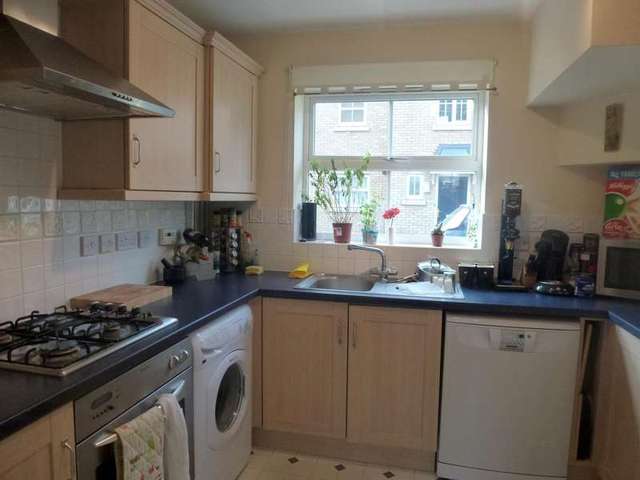  Image of 3 bedroom Terraced house to rent in Headlands Fenstanton Huntingdon PE28 at Fenstanton Huntingdon, PE28 9LP