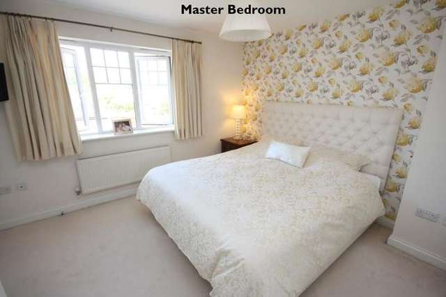  Image of 2 bedroom Terraced house for sale in Heather Hill Close Earley Reading RG6 at Earley  Reading, RG6 7EF