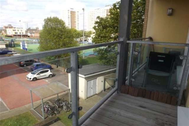  Image of 1 bedroom Flat to rent in Heol Staughton Cardiff CF10 at Cardiff, CF10 5FS