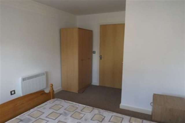  Image of 1 bedroom Flat to rent in Heol Staughton Cardiff CF10 at Cardiff, CF10 5FS