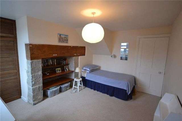  Image of 5 bedroom Detached house to rent in High Street Queen Camel Yeovil BA22 at High Street Queen Camel Yeovil, Somerset, BA22 7NQ