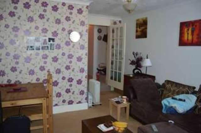  Image of 1 bedroom Flat for sale in High Street Shanklin PO37 at High Street  Shanklin, PO37 6JJ
