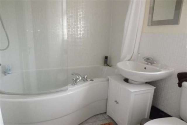 Image of 2 bedroom Terraced house to rent in Holly Drive Minster on Sea Sheerness ME12 at Sheerness, ME12 3GQ