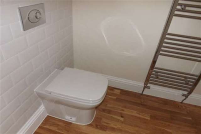  Image of 5 bedroom Detached house to rent in Bellevue Road Hornchurch RM11 at Hornchurch, RM11 3SS