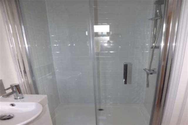  Image of 5 bedroom Detached house to rent in Bellevue Road Hornchurch RM11 at Hornchurch, RM11 3SS