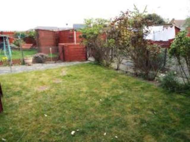  Image of 1 bedroom Maisonette for sale in Sarre Avenue Hornchurch RM12 at Hornchurch  Elm Park, RM12 6TP