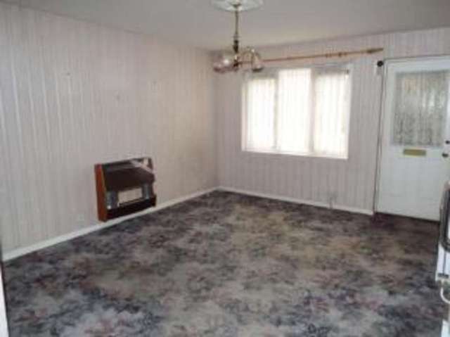  Image of 1 bedroom Maisonette for sale in Sarre Avenue Hornchurch RM12 at Hornchurch  Elm Park, RM12 6TP