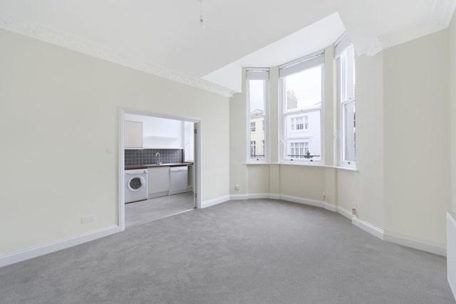  Image of 2 bedroom Flat to rent in Hornton Street London W8 at Hornton Street  London, W8 7NR