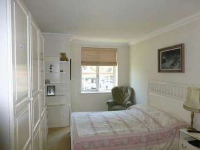  Image of 2 bedroom Flat for sale in Horsham Road Bramley Guildford GU5 at Bramley Guildford, GU5 0ES