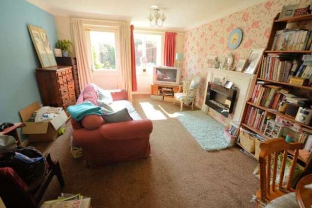  Image of 2 bedroom Semi-Detached house for sale in Hovingham Drive Scarborough YO12 at Hovingham Drive  Scarborough, YO12 5XT