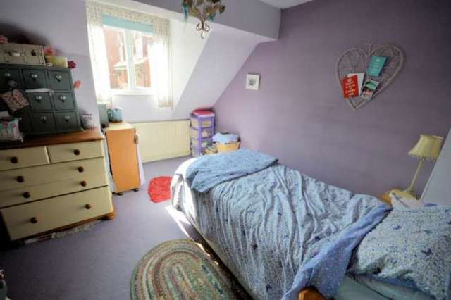  Image of 2 bedroom Semi-Detached house for sale in Hovingham Drive Scarborough YO12 at Hovingham Drive  Scarborough, YO12 5XT
