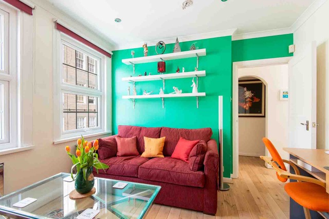  Image of 3 bedroom Mews to rent in Huntsworth Mews London NW1 at Marylebone, NW1 6DB