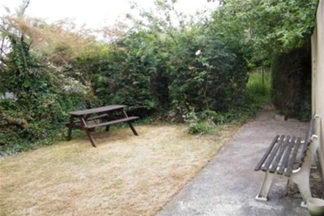  Image of 4 bedroom Semi-Detached house to rent in Kenilworth Avenue Oxford OX4 at Oxford, OX4 2AW