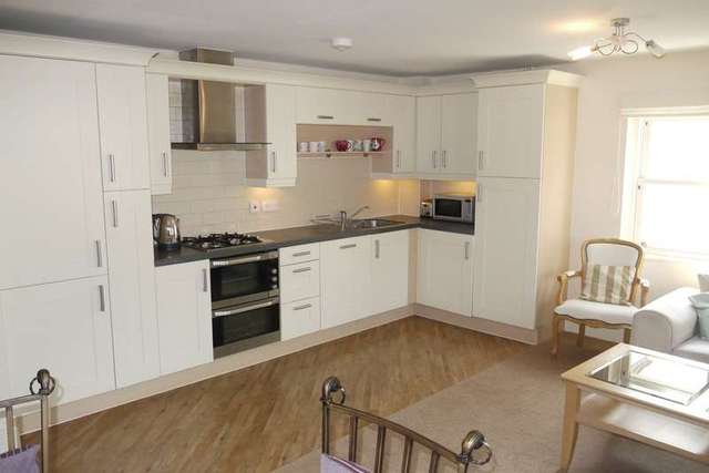  Image of 2 bedroom Flat for sale in Kenilworth Road Leamington Spa CV32 at Leamington Spa Warwickshire, CV32 5TL
