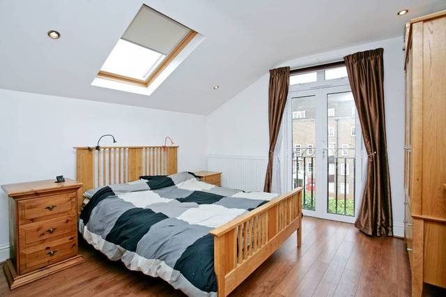  Image of 2 bedroom Property to rent in Killyon Road London SW8 at Killyon Road  Clapham, SW8 2XT